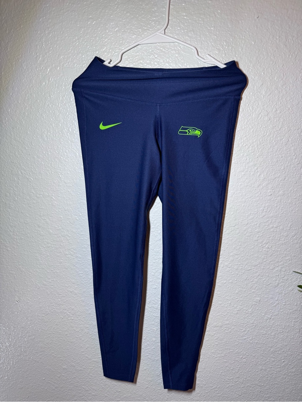 Nike Woman Navy Seattle Seahawks Leggings - Navy with Neon Green Logo